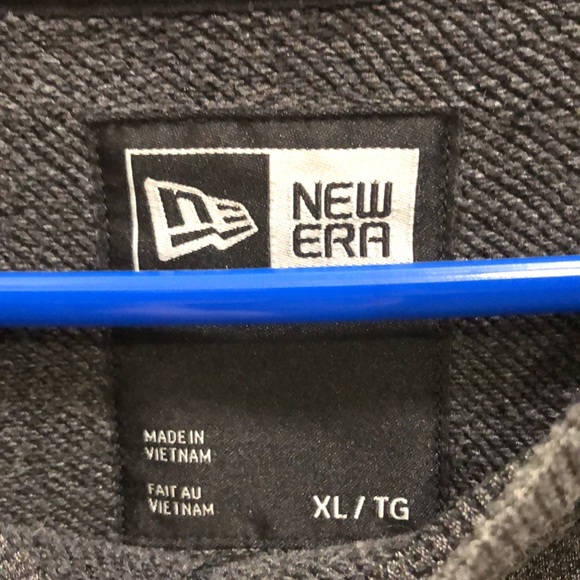 New Era Men’s Sweatshirt - Picture 2 of 4